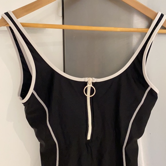 JUICY COUTURE One-Piece Swim Suit Monochrome Black & White Contrast Classic Sexy - Picture 4 of 12